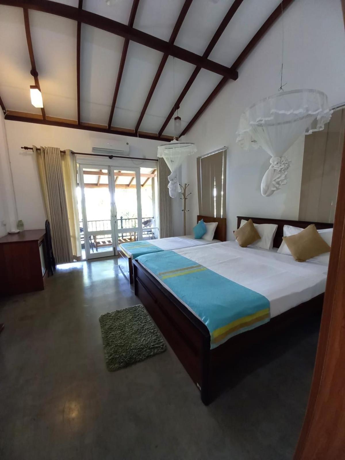 Blue Sands Beach Resort Passikudah Eksteriør bilde